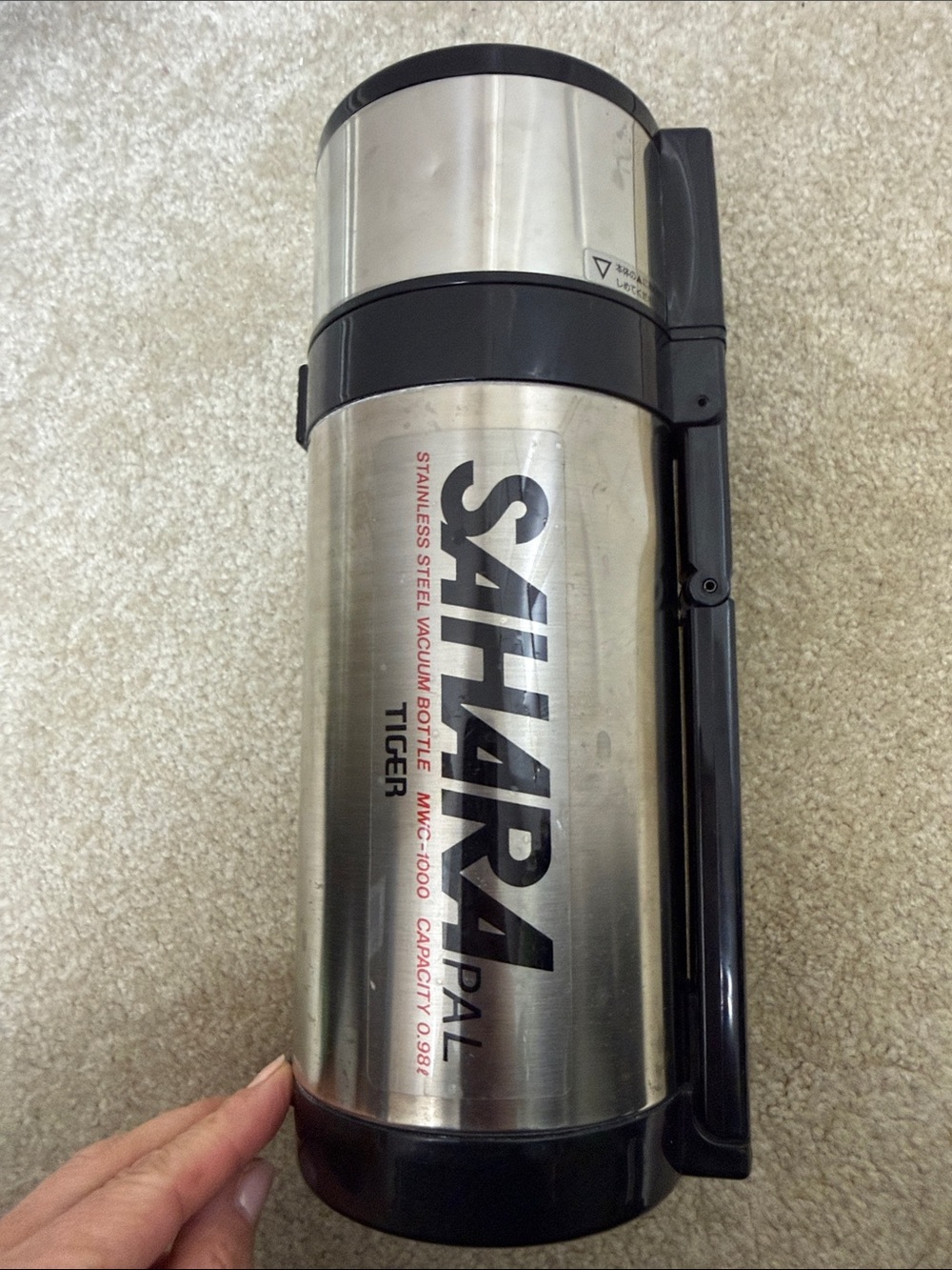 Sahara Pal Stainless Steel Vacuum Bottle - Silver/Black
